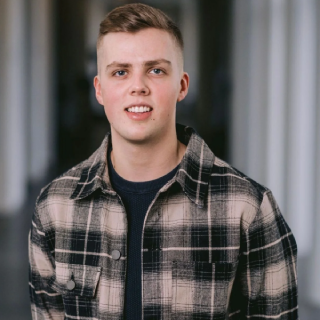 HÖRÐUR HLÍFARSSON